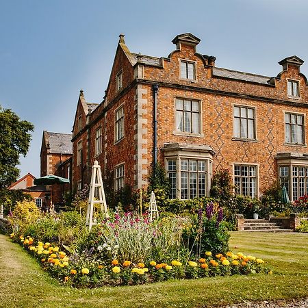 Willington Hall Hotel Tarporley Bagian luar foto