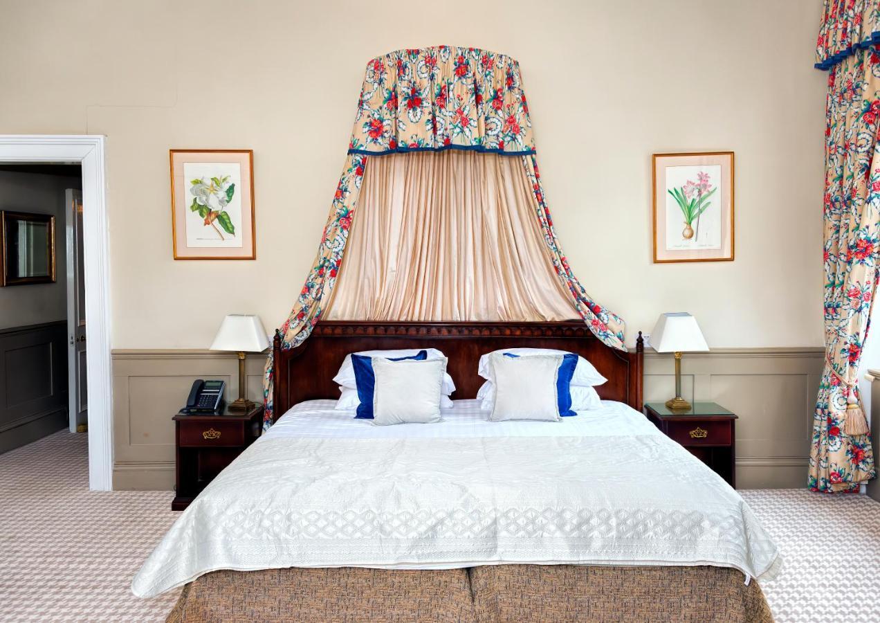 Willington Hall Hotel Tarporley Bagian luar foto