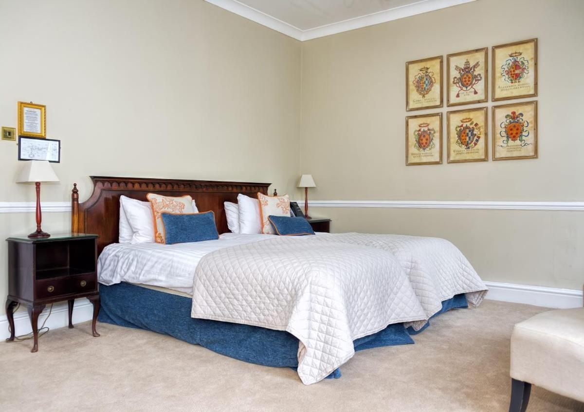 Willington Hall Hotel Tarporley Bagian luar foto