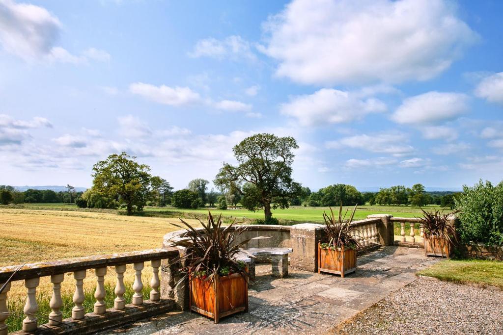 Willington Hall Hotel Tarporley Bagian luar foto