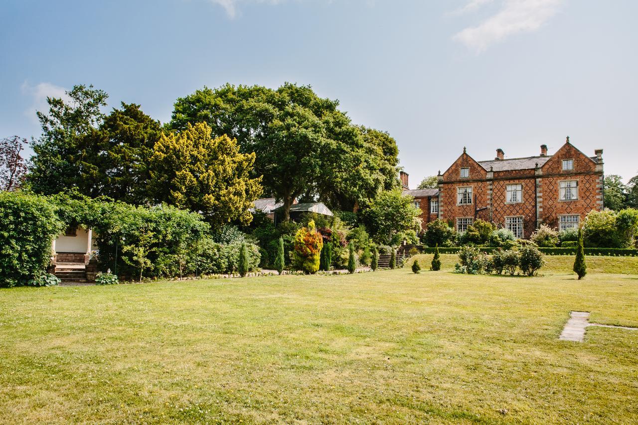 Willington Hall Hotel Tarporley Bagian luar foto