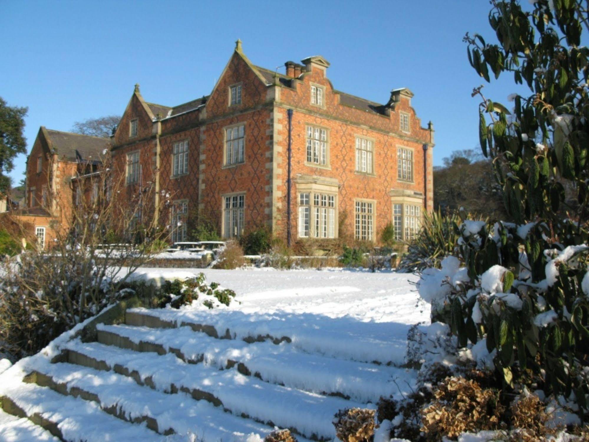 Willington Hall Hotel Tarporley Bagian luar foto