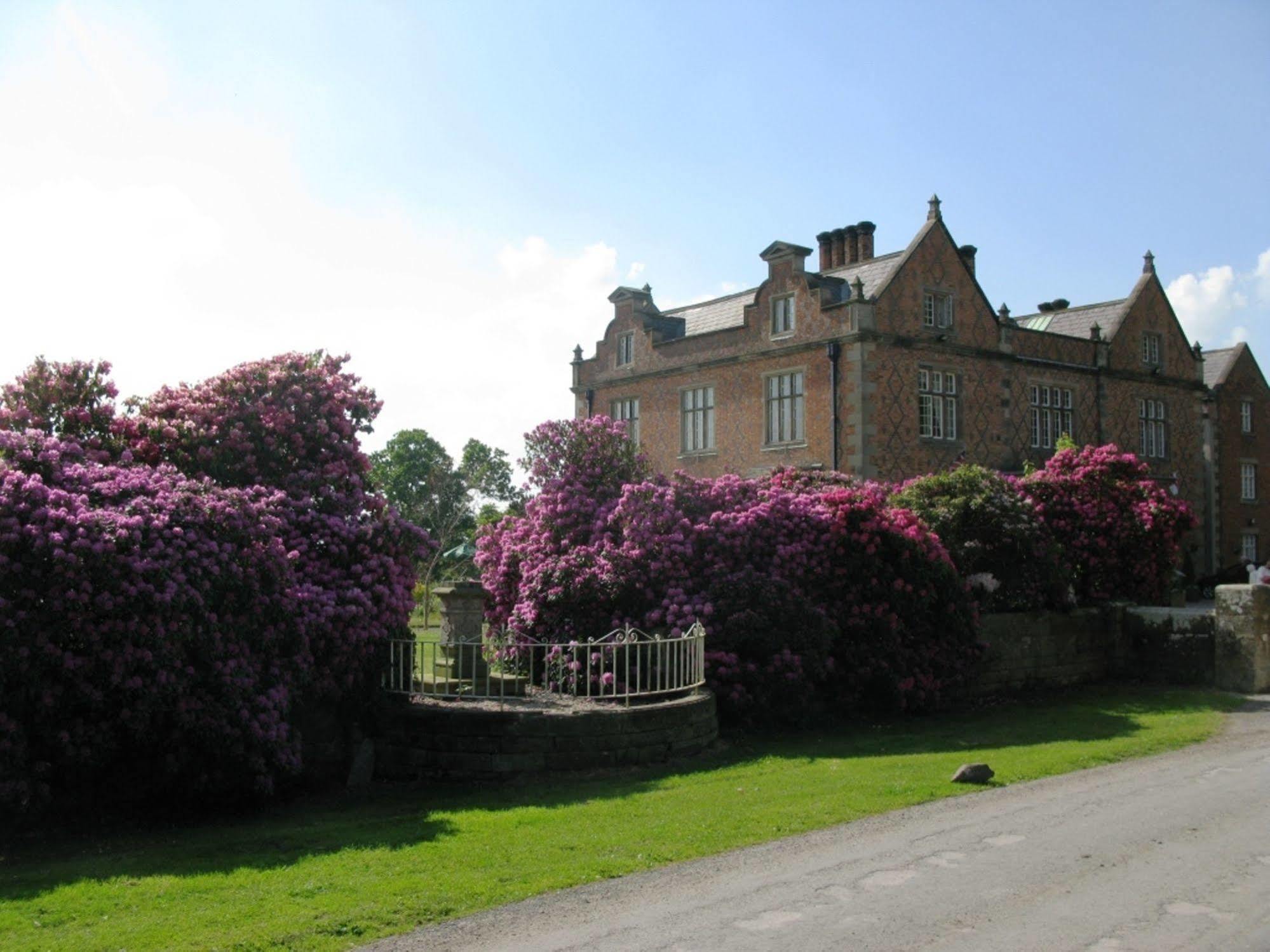 Willington Hall Hotel Tarporley Bagian luar foto
