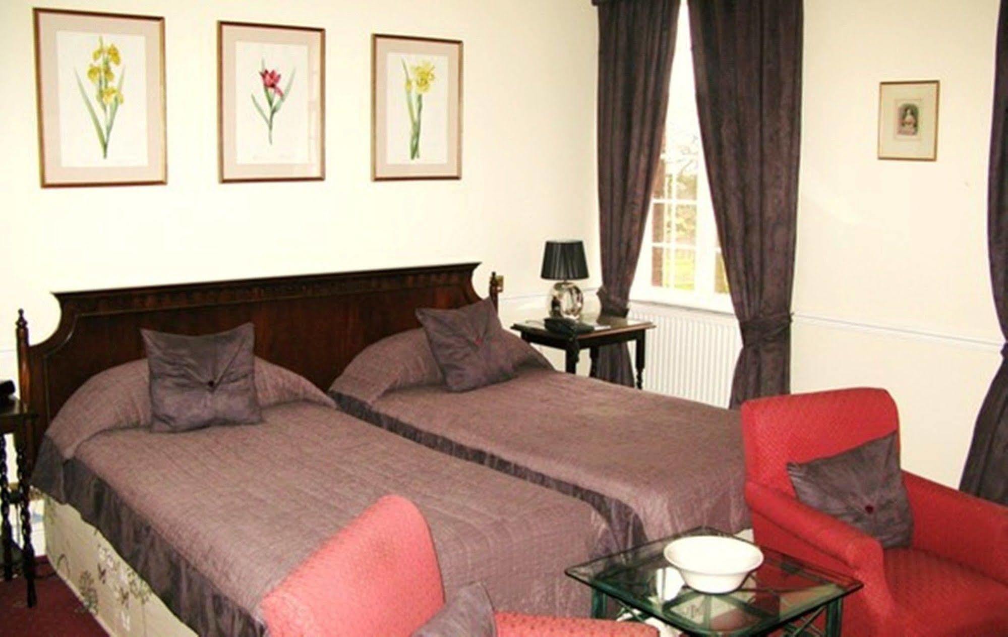 Willington Hall Hotel Tarporley Bagian luar foto
